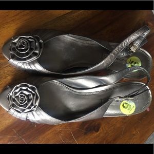 Bandolino Heels  Size 9 EUC